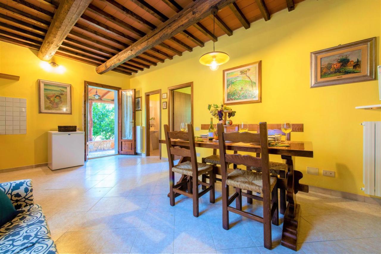 Hostly - Country House Donoratico - Only For Families Buitenkant foto