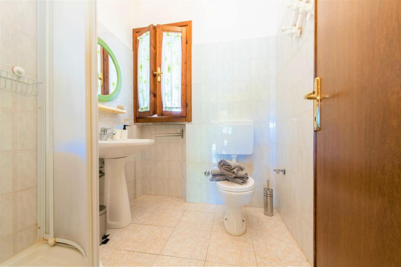 Hostly - Country House Donoratico - Only For Families Buitenkant foto