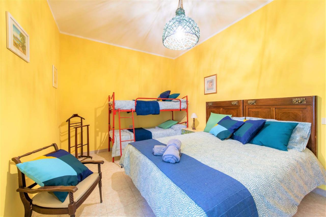 Hostly - Country House Donoratico - Only For Families Buitenkant foto