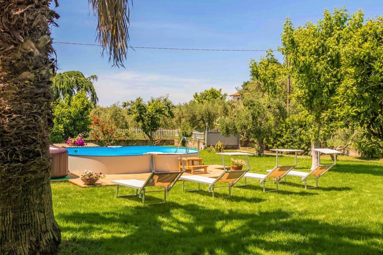 Hostly - Country House Donoratico - Only For Families Buitenkant foto